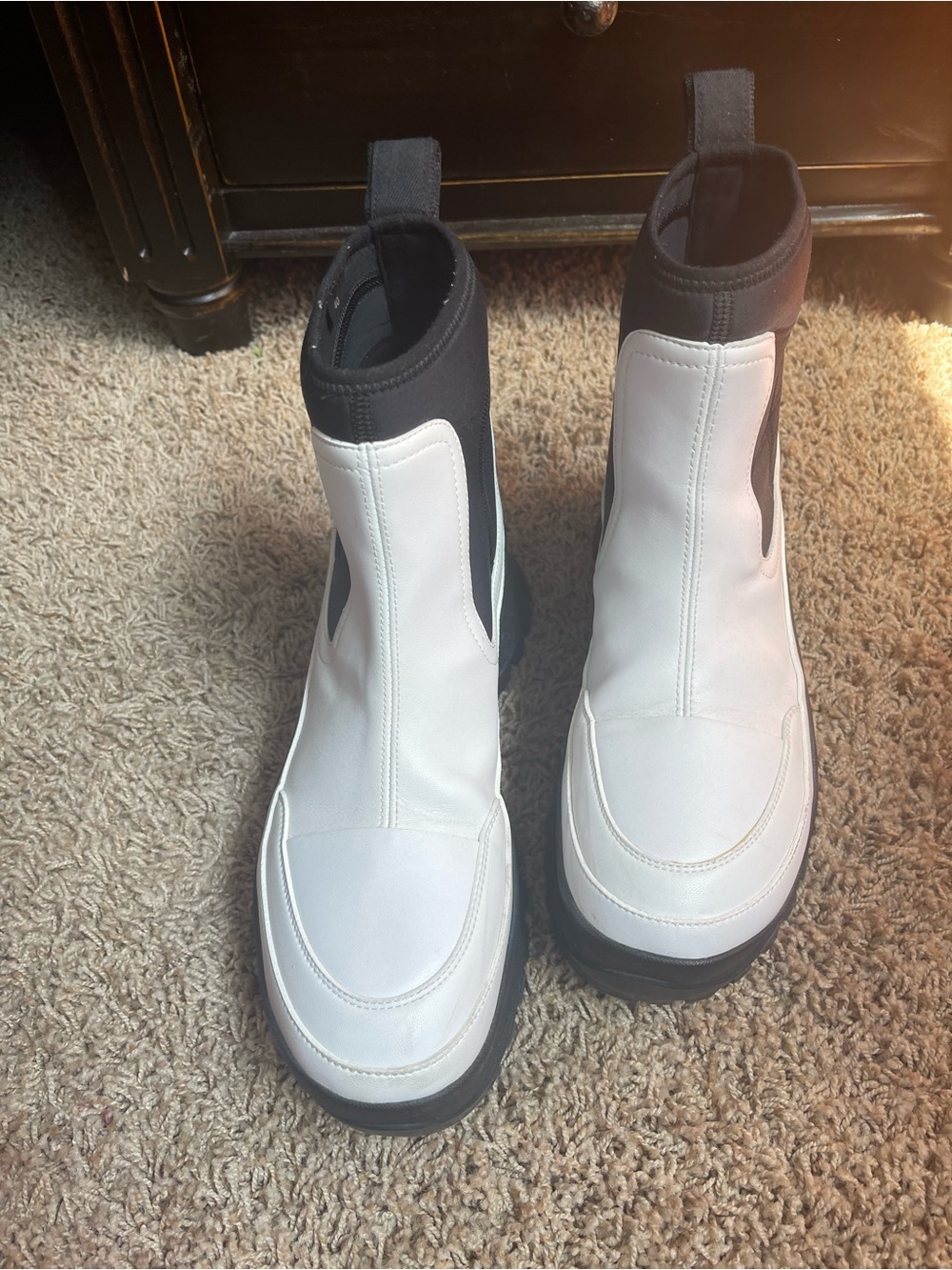 STELLA MCCARTNEY White and Black Chelsea-Style Leather Boots